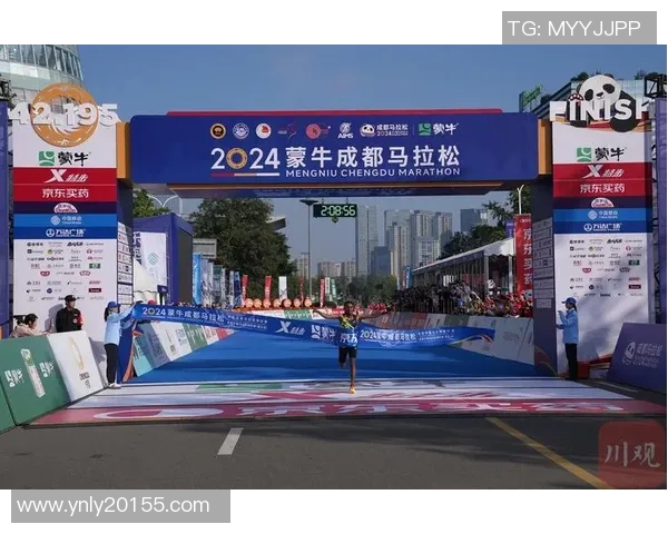 成都飞盘队在城市马拉松积分榜上以93分稳居第一名引发关注